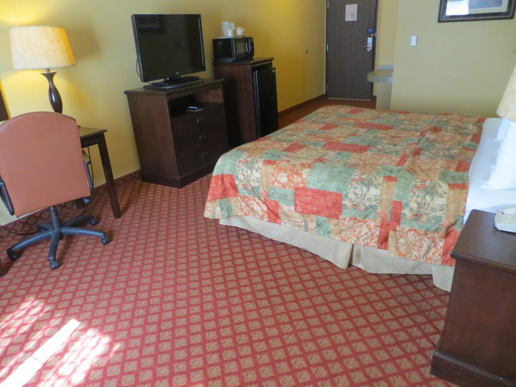 Motel 6-Valley Center, Ks Park City Room photo